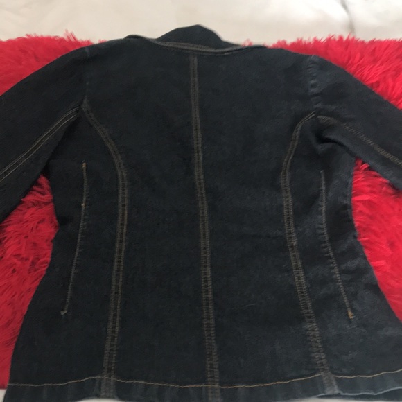 Gorgeous jean jacket by Bisou Bisou - Picture 7 of 9